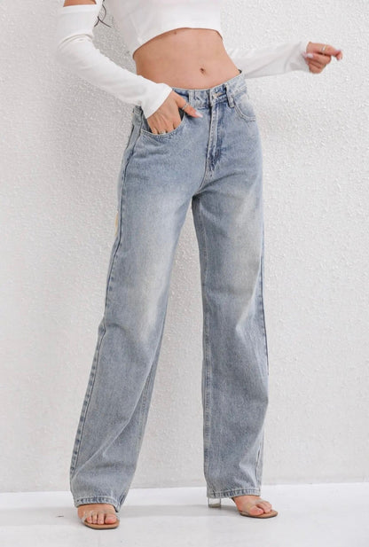 Ripped Straight Leg jeans